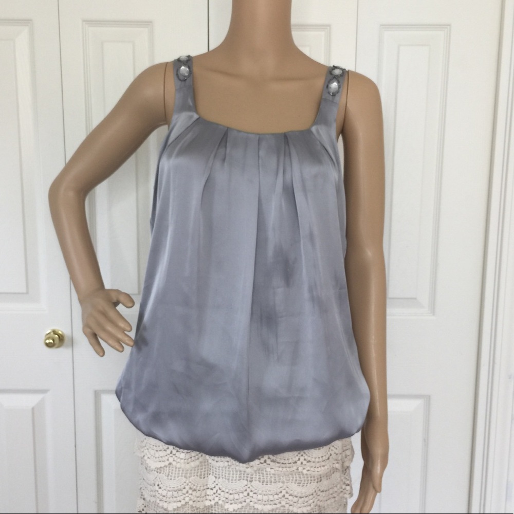 NWTS 💫 Silver scoop neck embellished tank